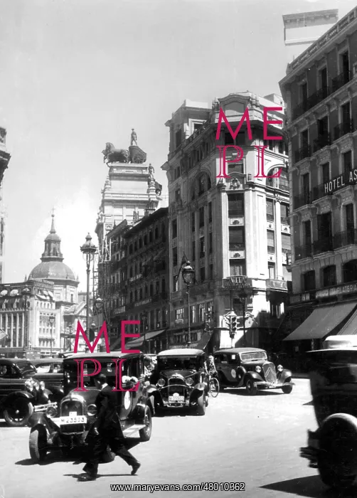 : Madrid after the Civil War, 1939 : Madrid after the Civil War, 1939