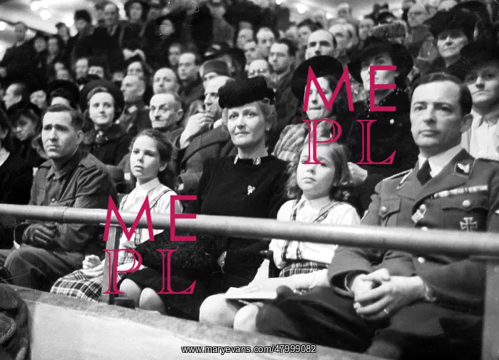 : Magda Goebbels takes part in the mass assembly at : Magda Goebbels takes part in the mass assembly at