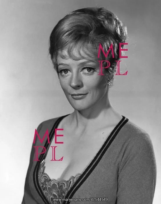: Maggie Smith, renowned English actress : Maggie Smith, renowned English actress