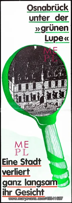 : Magnifying glass - Town Hall : Magnifying glass - Town Hall