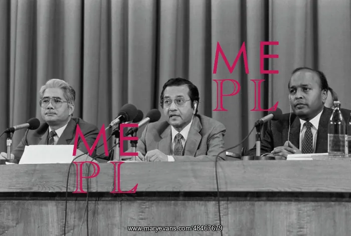: Mahathir Mohamad visits USSR : Mahathir Mohamad visits USSR