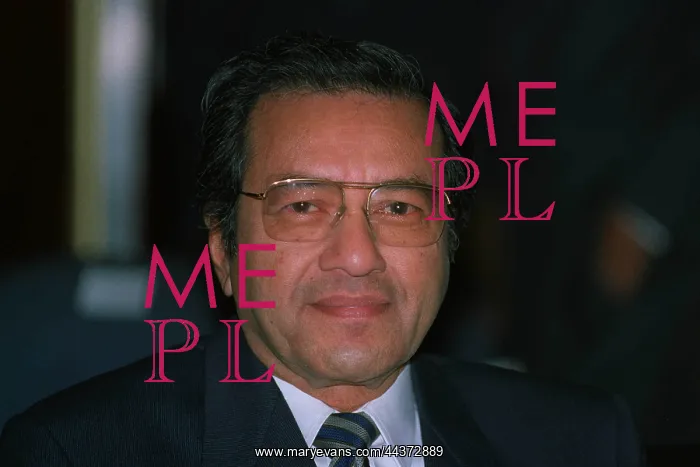  : Mahathir Mohamed