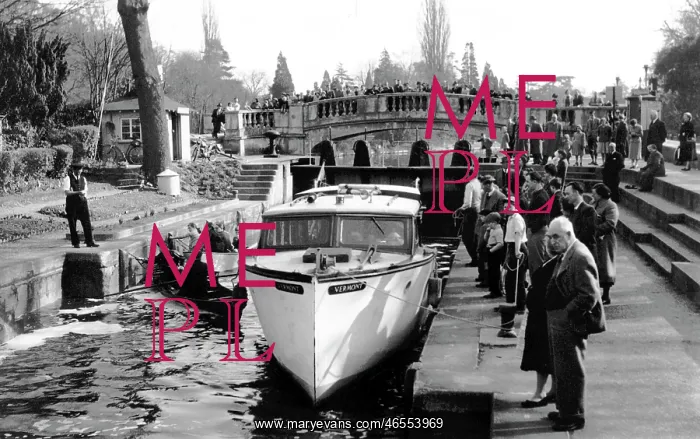  : Maidenhead, Boulters Lock 1956