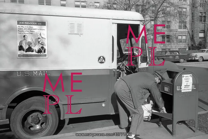 : mailman - postman - occupations - postal - mail - man : mailman - postman - occupations - postal - mail - man