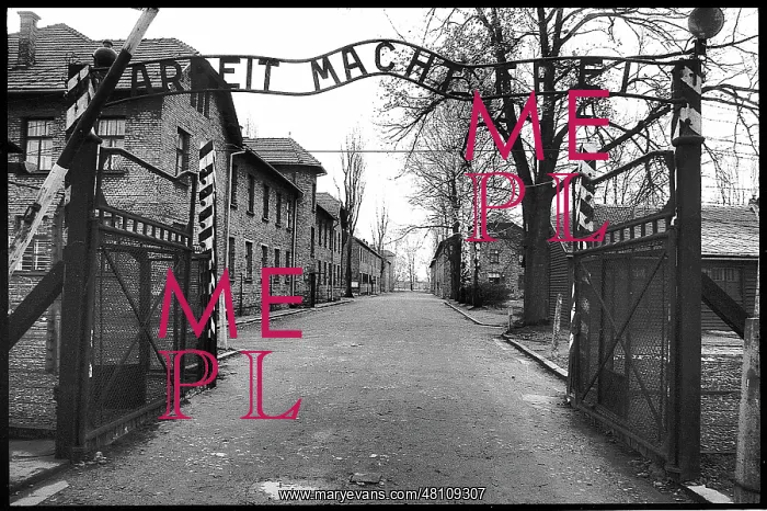 : Main entrance - Auschwitz : Main entrance - Auschwitz