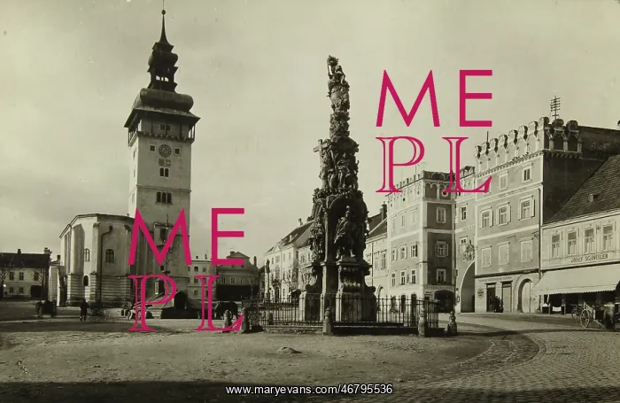 : Main square of Retz : Main square of Retz