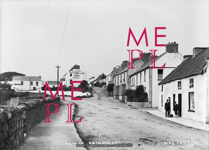 : Main St. Rathmullan : Main St. Rathmullan
