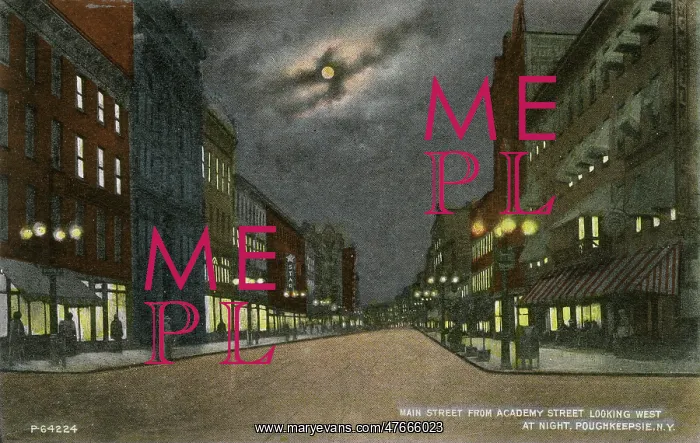 : Main Street at night, Poughkeepsie, New York State, USA : Main Street at night, Poughkeepsie, New York State, USA