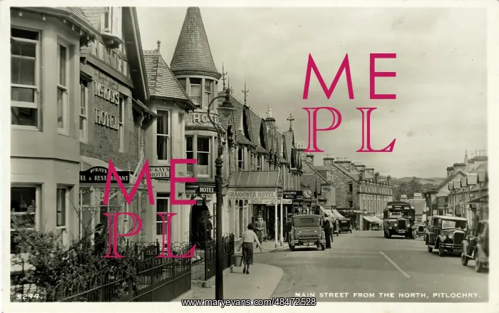 : Main Street, Pitlochry, Scotland : Main Street, Pitlochry, Scotland
