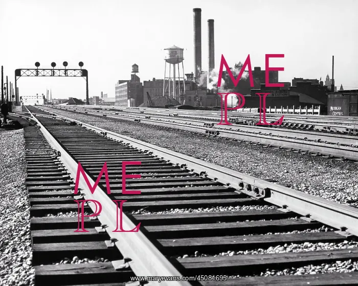 : Well Maintained Railroad Tracks : Well Maintained Railroad Tracks