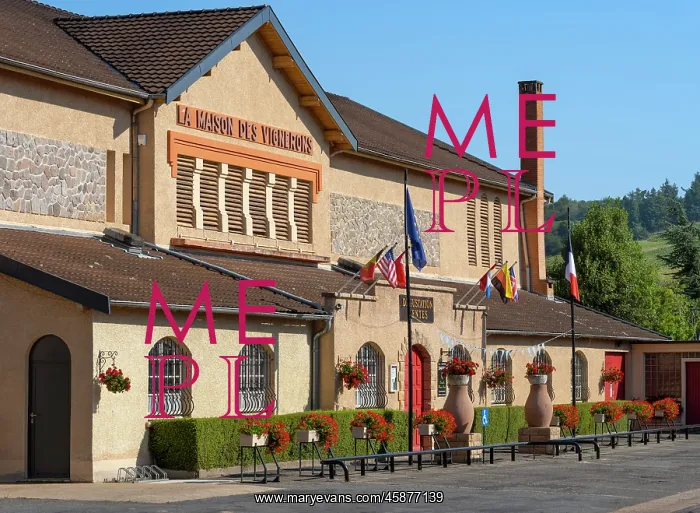 : Maison des Vignerons, Chiroubles, Beaujolais, France : Maison des Vignerons, Chiroubles, Beaujolais, France