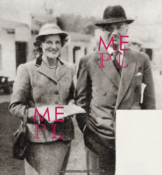 : Major and Mrs Cyril Hall : Major and Mrs Cyril Hall