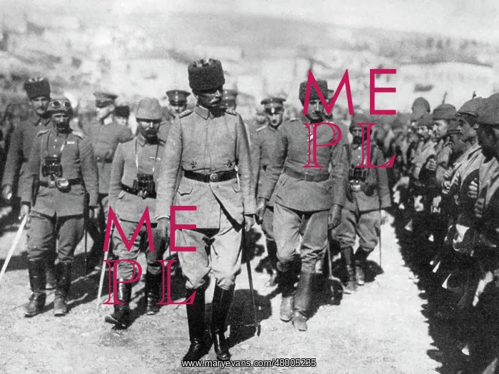 : Major von Wienskow inspecting Turkish regiment, Nazareth : Major von Wienskow inspecting Turkish regiment, Nazareth