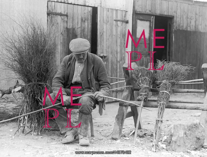 : MAKING BROOMS FROM HAZEL : MAKING BROOMS FROM HAZEL