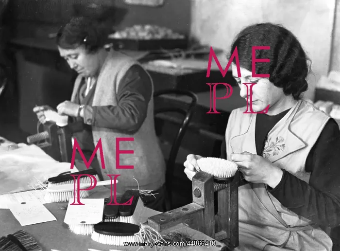: Making Brushes 1930s : Making Brushes 1930s