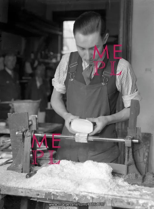 : MAKING IVORY BRUSHES : MAKING IVORY BRUSHES