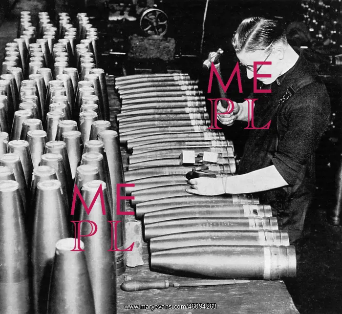 : Making a shell, 1939 : Making a shell, 1939