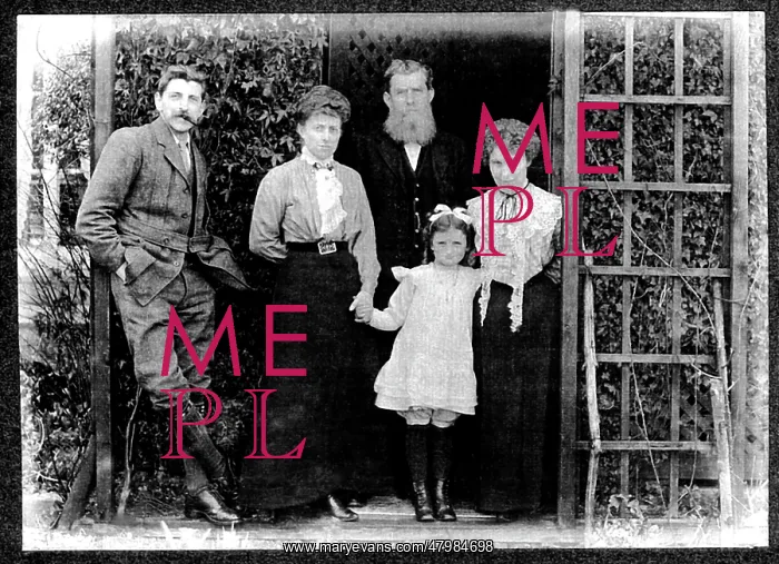 : Malby family group photo : Malby family group photo