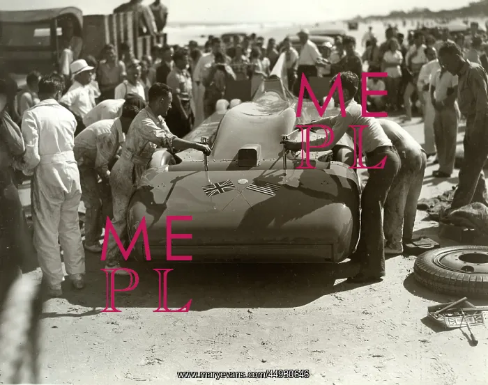 : Malcolm Campbell - Blue Bird - Record Attempt, Daytona Beach : Malcolm Campbell - Blue Bird - Record Attempt, Daytona Beach