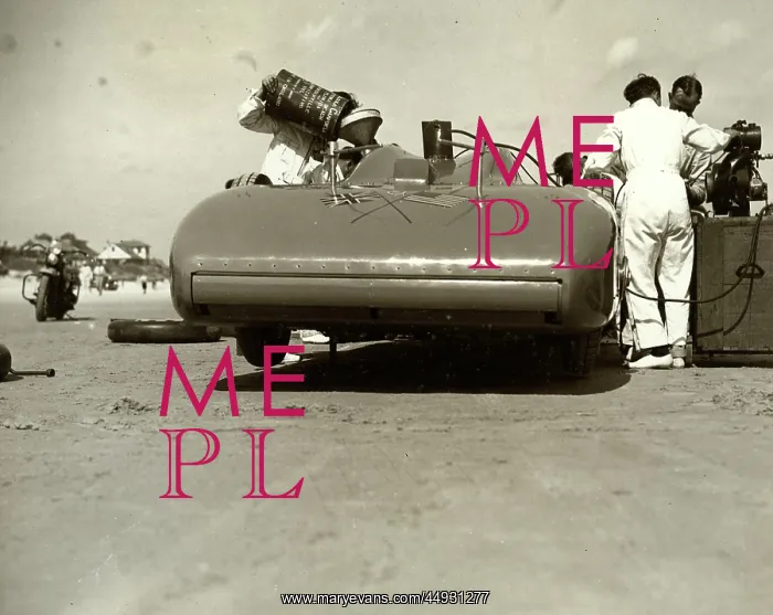 : Malcolm Campbell - Blue Bird - Record Attempt, Daytona Beach : Malcolm Campbell - Blue Bird - Record Attempt, Daytona Beach