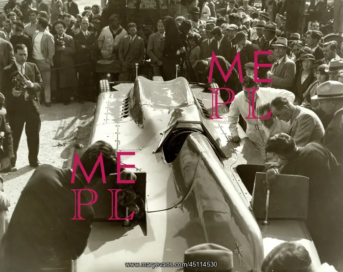 : Malcolm Campbell - Blue Bird - Record Attempt, Daytona Beach : Malcolm Campbell - Blue Bird - Record Attempt, Daytona Beach