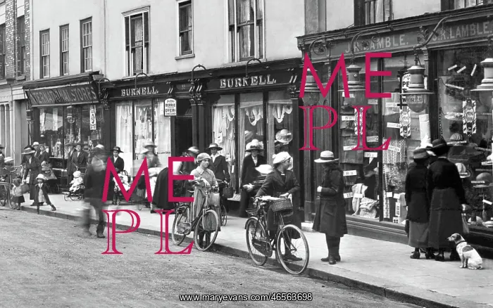  : Maldon, Shops in the High Street 1921
