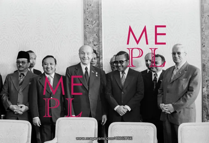 : Malik Daryatmo's visit to USSR : Malik Daryatmo's visit to USSR