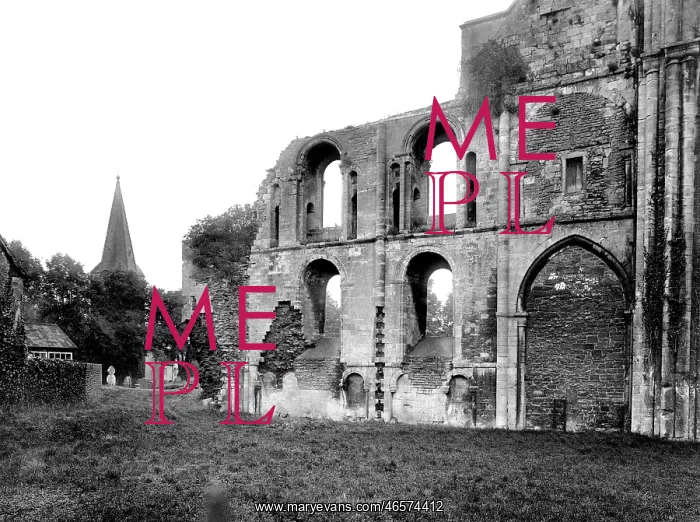  : Malmesbury, Abbey Ruins 1924