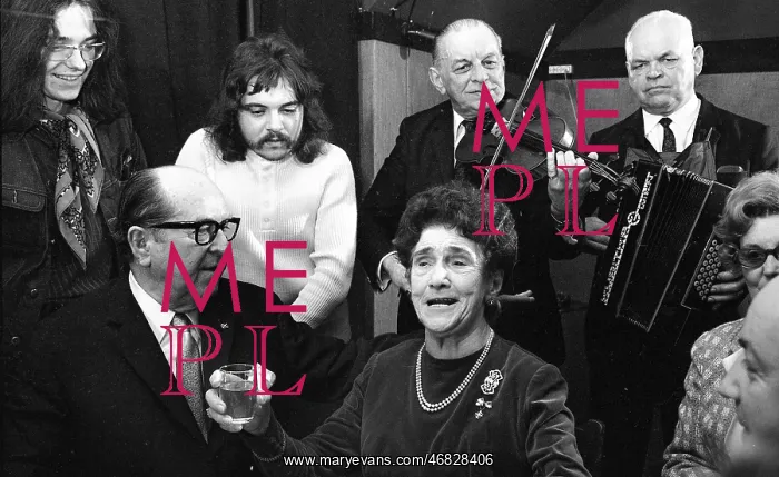 : Maly Nagl. The Dudlerin and Wienerlied singer Maly Nagl at the presentation : Maly Nagl. The Dudlerin and Wienerlied singer Maly Nagl at the presentation