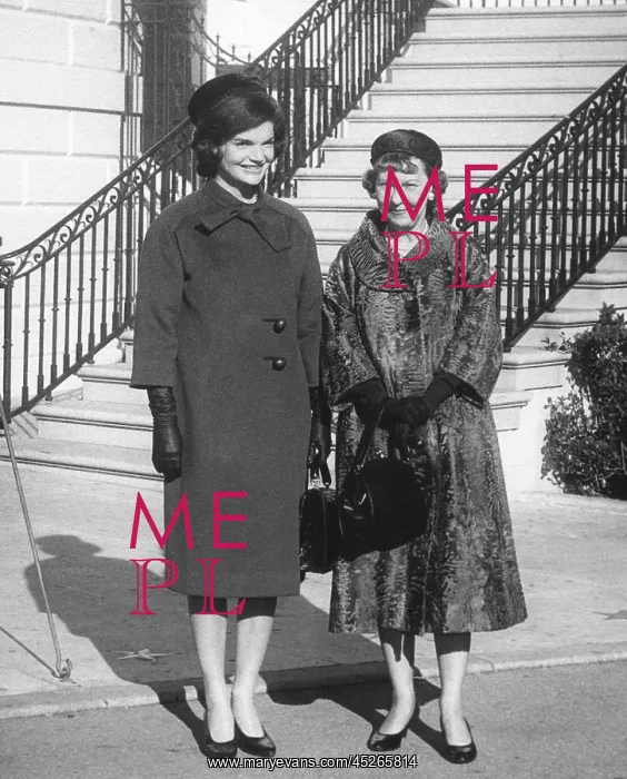  : Mamie Eisenhower and Jacqueline Kennedy after the