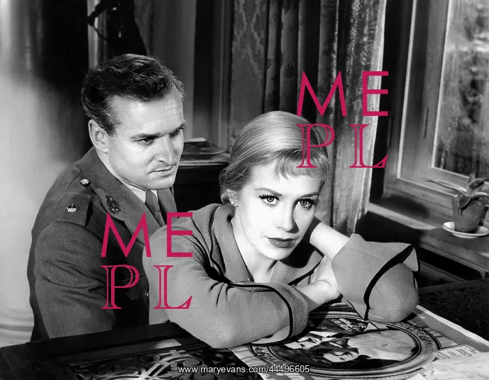 : The Man Between (1953) : The Man Between (1953)