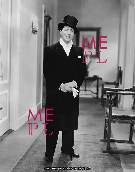  : Man in top hat and coat