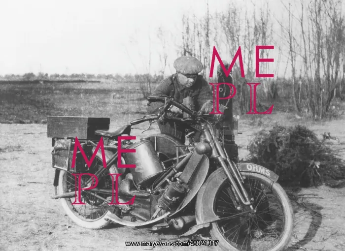 : Man of a Motorcycle Machine Gun Unit, WW1 : Man of a Motorcycle Machine Gun Unit, WW1