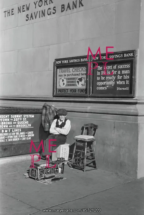 : Man - occupations - bootblack shoe shine : Man - occupations - bootblack shoe shine