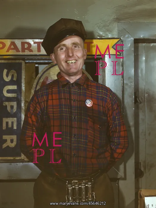: Man - Occupations - Mechanic - WWII : Man - Occupations - Mechanic - WWII