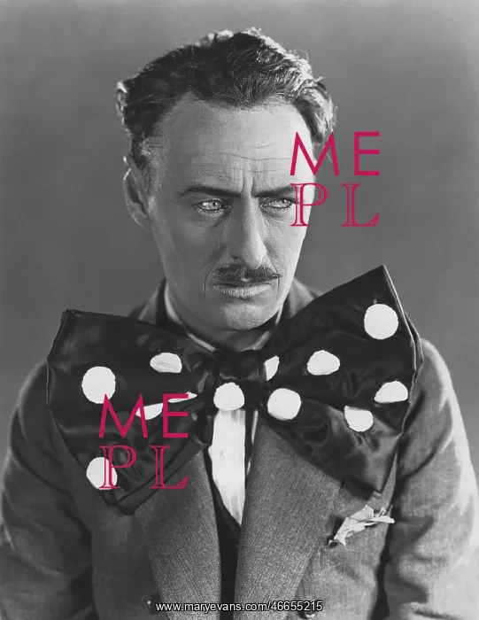 : Man in oversized bow tie : Man in oversized bow tie