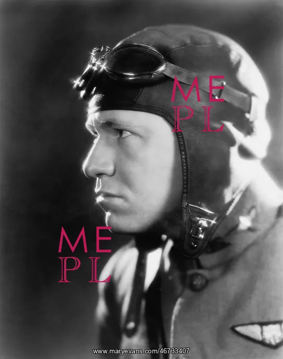 : Man in a pilots helmet and goggles : Man in a pilots helmet and goggles