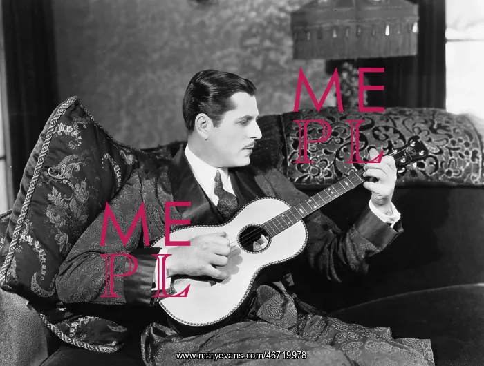 : Man playing guitar : Man playing guitar