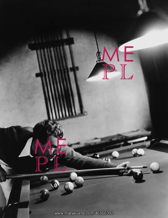 : Man playing pool : Man playing pool