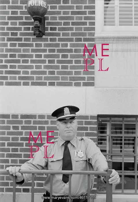 : Man - Police - Occupations - Cop : Man - Police - Occupations - Cop