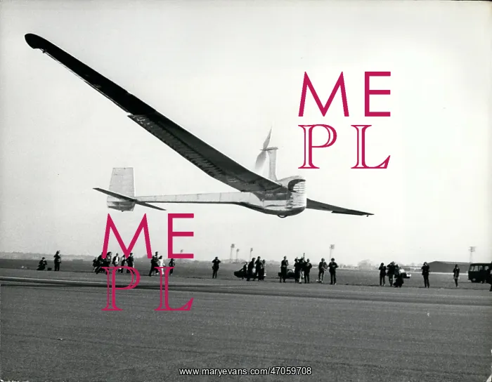 : Man-powered flight problem, RAF Benson, Oxford : Man-powered flight problem, RAF Benson, Oxford