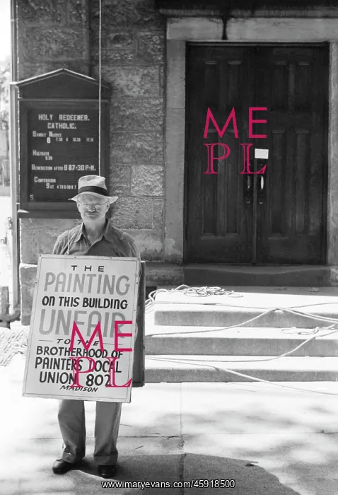 : Man - protest - sign - picketing : Man - protest - sign - picketing