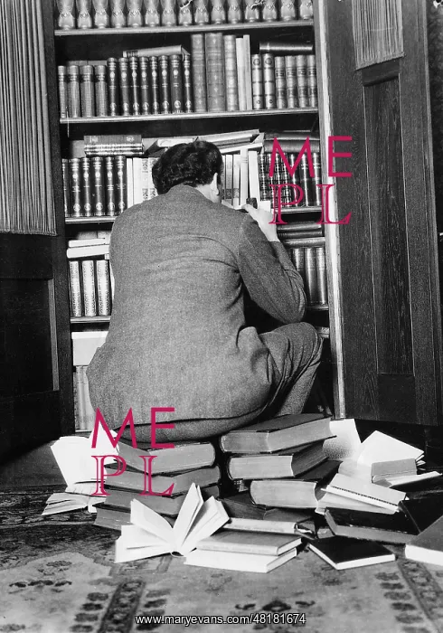 : Man reading, 1938 : Man reading, 1938