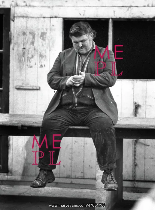: Man on empty stall, Penkridge Market : Man on empty stall, Penkridge Market