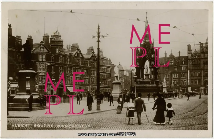 : Manchester, England - Albert Square : Manchester, England - Albert Square