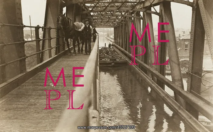 : Manchester Ship Canal - The Barton Swing Aqueduct : Manchester Ship Canal - The Barton Swing Aqueduct