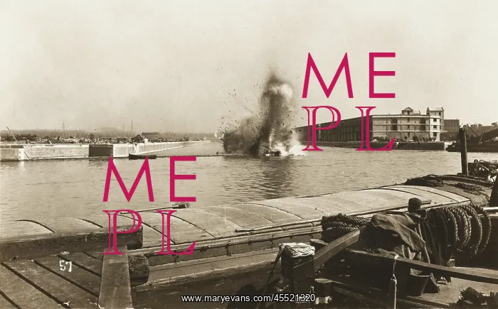 : Manchester Ship Canal - The dramatic opening of a new dock : Manchester Ship Canal - The dramatic opening of a new dock