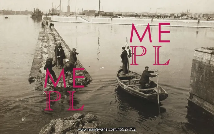 : Manchester Ship Canal - The dramatic opening of a new dock : Manchester Ship Canal - The dramatic opening of a new dock
