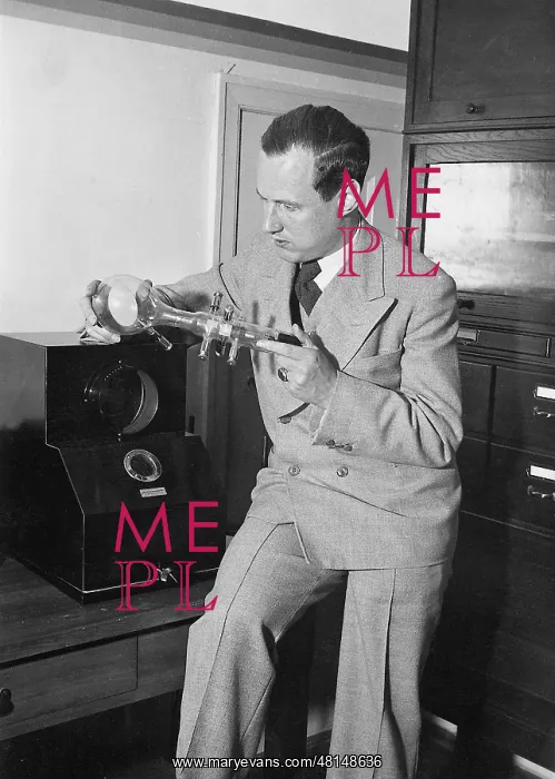 : Manfred von Ardenne, 1933 : Manfred von Ardenne, 1933