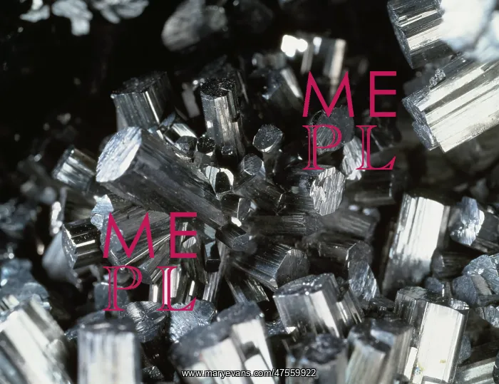 : Manganite (manganese oxide hydroxide) and is characterized by short prismatic crystals : Manganite (manganese oxide hydroxide) and is characterized by short prismatic crystals
